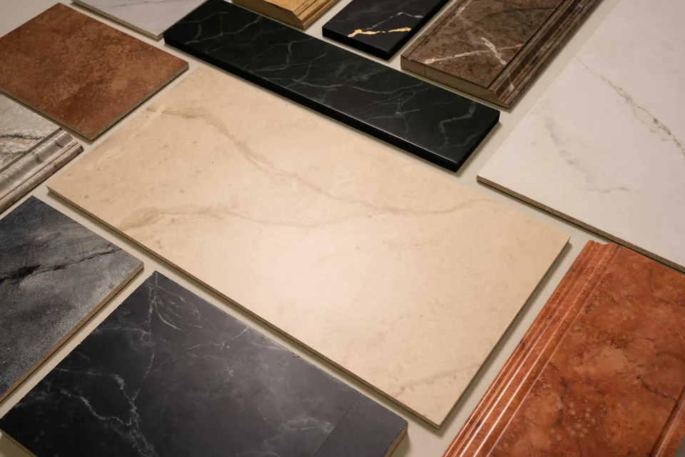 Hand-painted marble effects