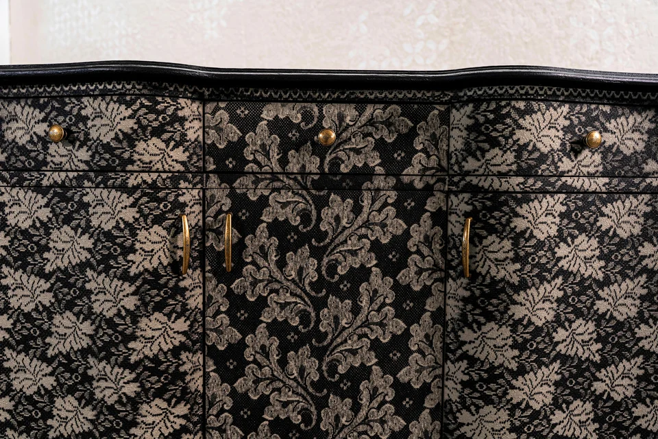Woodress — Floral decoration · cabinet front
